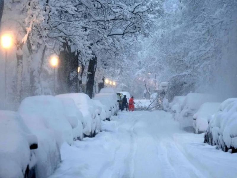 Γερμανία: Πάγωσε το Μόναχο με χιονόπτωση-ρεκόρ… Mπλακ άουτ στις συγκοινωνίες - «Μείνετε σπίτι!»