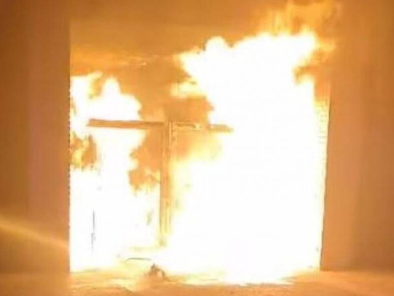 Λαύριο: Άγνωστοι έβαλαν φωτιά σε ΕΠΑΛ (Βίντεο)