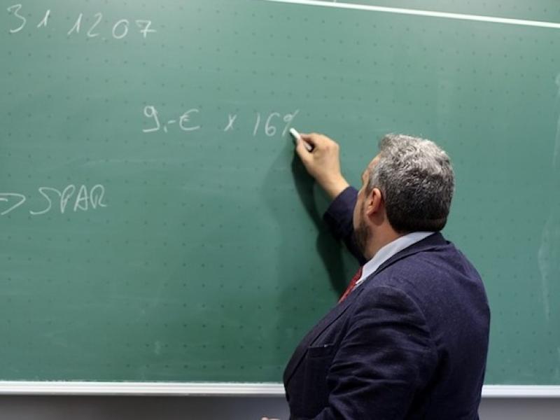 Εκπαιδευτικοί γερνούν στις αίθουσες – Στα 53 η μέση ηλικία δασκάλων και νηπιαγωγών στη Μαγνησία