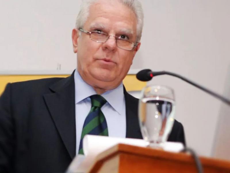 Εγκύκλιος εκβιασμού των πανεπιστημίων να εφαρμόσουν διαδικτυακή εξεταστική