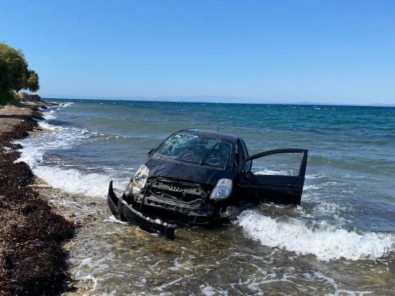 Έριξε το αυτοκίνητο της πρώην συντρόφου του στη θάλασσα