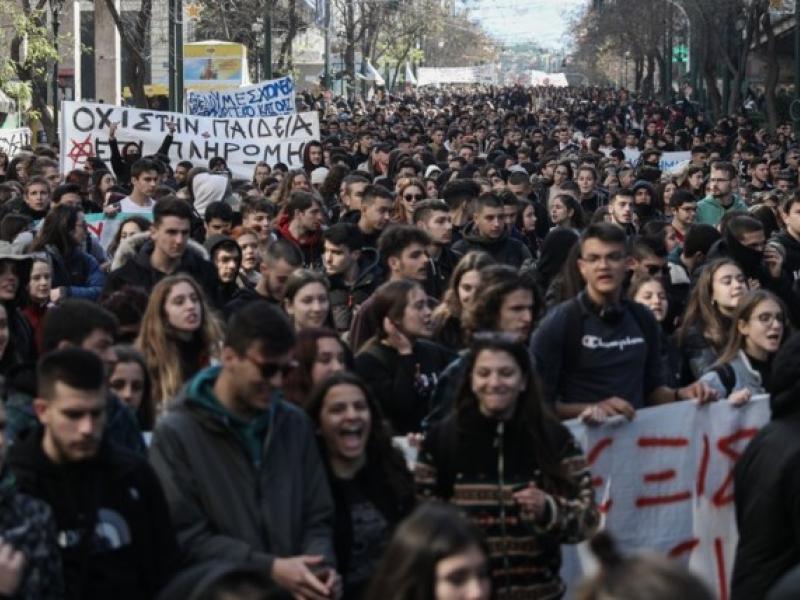 Ιδιωτικά Πανεπιστήμια στην Ελλάδα: Καθρεφτάκια για ιθαγενείς
