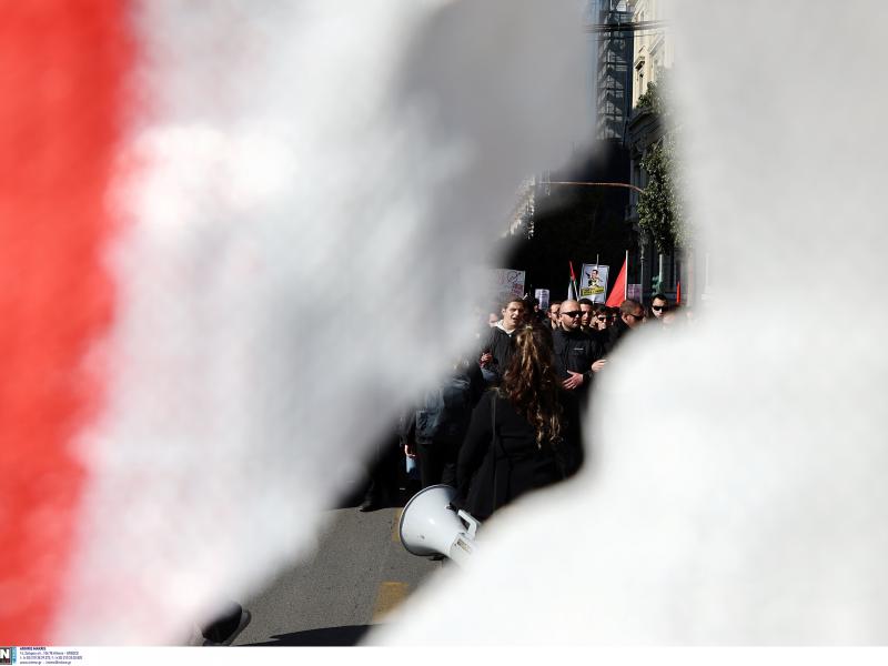 Ολοκληρώθηκε το πανεκπαιδευτικό συλλαλητήριο στο Σύνταγμα - Ανοιχτοί οι δρόμοι