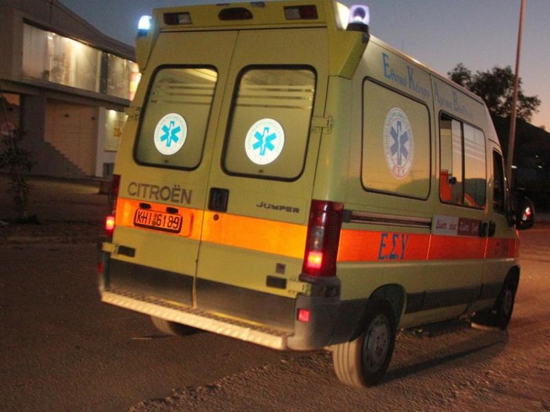 Σοβαρό ατύχημα στο καρναβάλι της Πάτρας: Ηχείο έπεσε στο κεφάλι κοπέλας