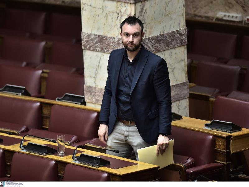 Βουλή: Δίωξη για κακούργημα στον Κωνσταντίνο Φλώρο