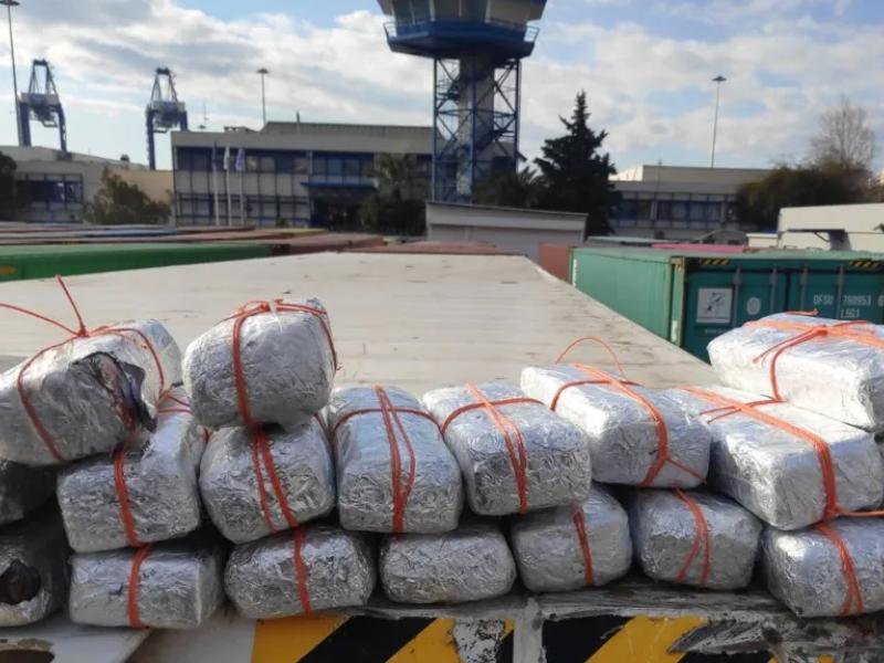 Εντοπίστηκαν και κατασχέθηκαν 9 κιλά ναρκωτικών σε ταχυδρομικά δέματα προερχόμενα από τον Καναδά 