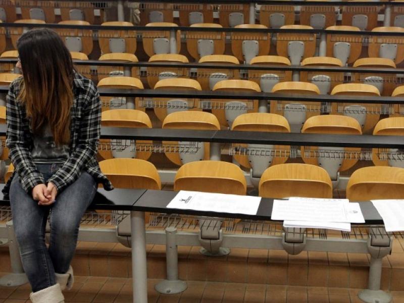 "Χάθηκαν τα συγγράμματα στη μετάφραση": Ασυνεννοησία στερεί φοιτητές από τα δωρεάν βιβλία