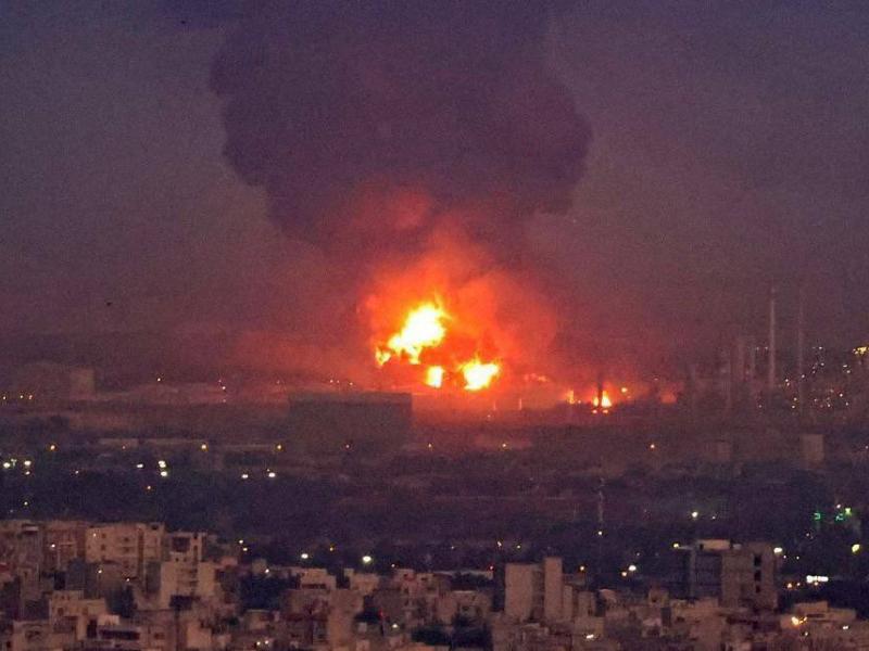 «Άγρια νύκτα»: Το Ισραήλ επιτέθηκε στο Ιράν - Έπληξε σε τρία κύματα «στρατιωτικούς στόχους»