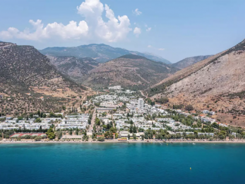 Ποια είναι η άγνωστη ιστορία του οικισμού των Άσπρων Σπιτιών στη Βοιωτία;