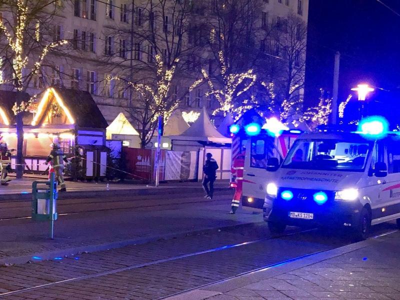 Γερμανία: Αυτοκίνητο έπεσε πάνω σε κόσμο σε χριστουγεννιάτικη αγορά-Νεκροί και τραυματίες