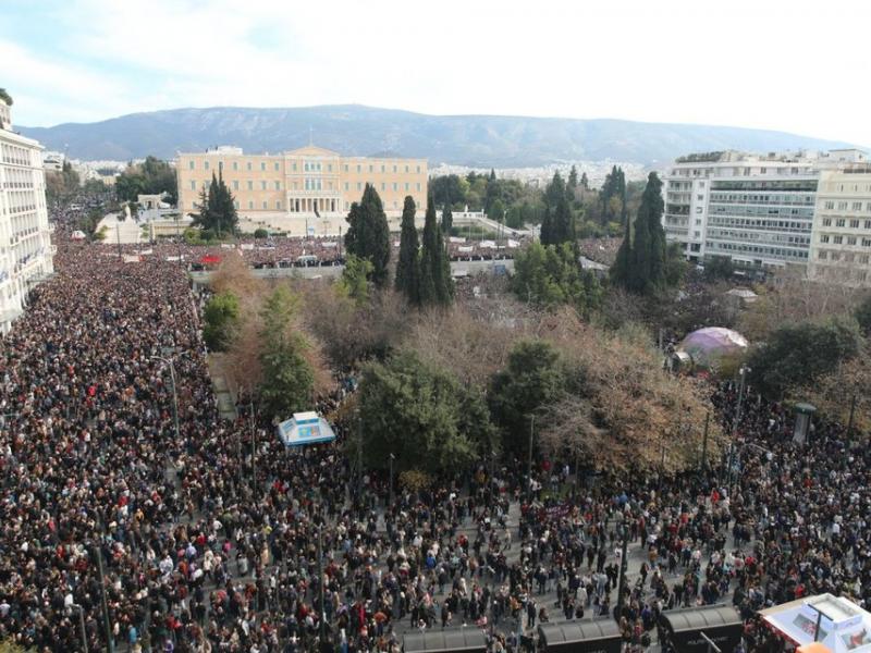 Εργοδοτική αυθαιρεσία: Απολύθηκε εργαζόμενη που δήλωσε ότι θα απεργήσει για τα Τέμπη