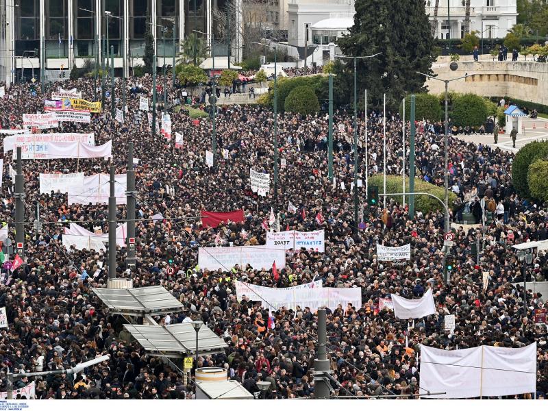 Απεργία 9 Απριλίου: Οι μεγάλες κινητοποιήσεις και τα αιτήματα των εργαζομένων - Χάος στις συγκοινωνίες