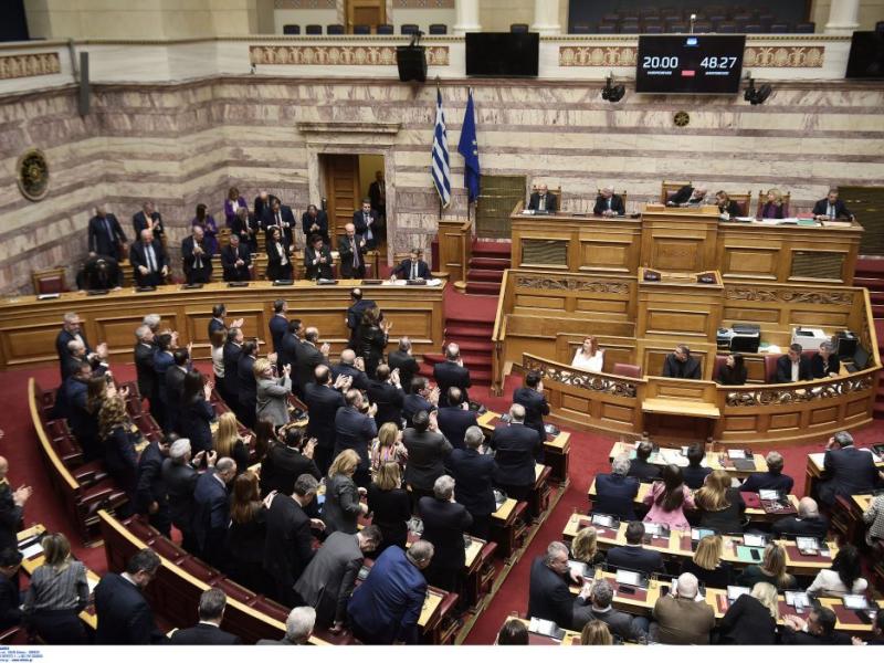 LIVE - Ερωτήσεις για την Παιδεία στη Βουλή: «Αιώνιοι» φοιτητές και νέα μέτρα ασφάλειας στα ΑΕΙ στο επίκεντρο