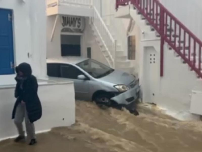 Κακοκαιρία: Ήχησε ξανά το 112 στην Μύκονο – «Περιορίστε τις μετακινήσεις σας»