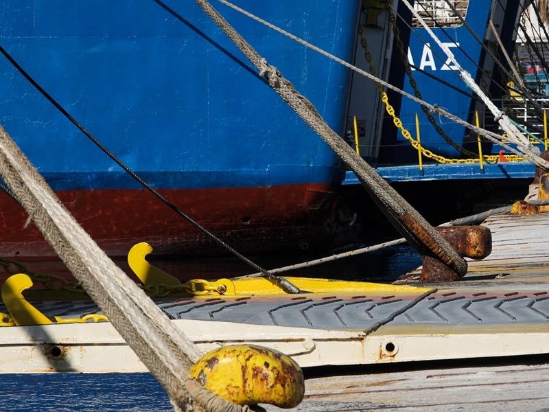 Οι εκπαιδευτικοί στο πλευρό των διωκόμενων απεργών ναυτεργατών – «Μια πικρή εμπειρία για εμάς»