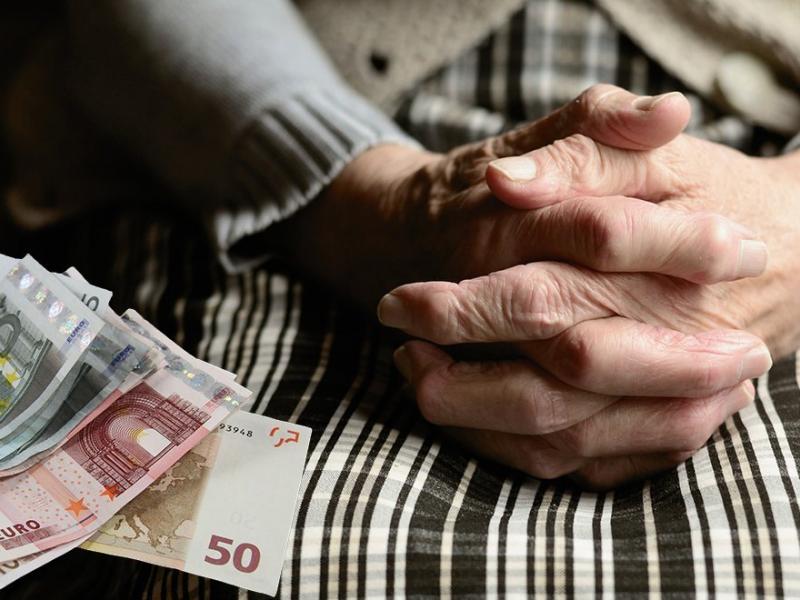 Συντάξεις Μαΐου 2025: Προ των πυλών οι πληρωμές - Πότε μπαίνουν τα 250 ευρώ