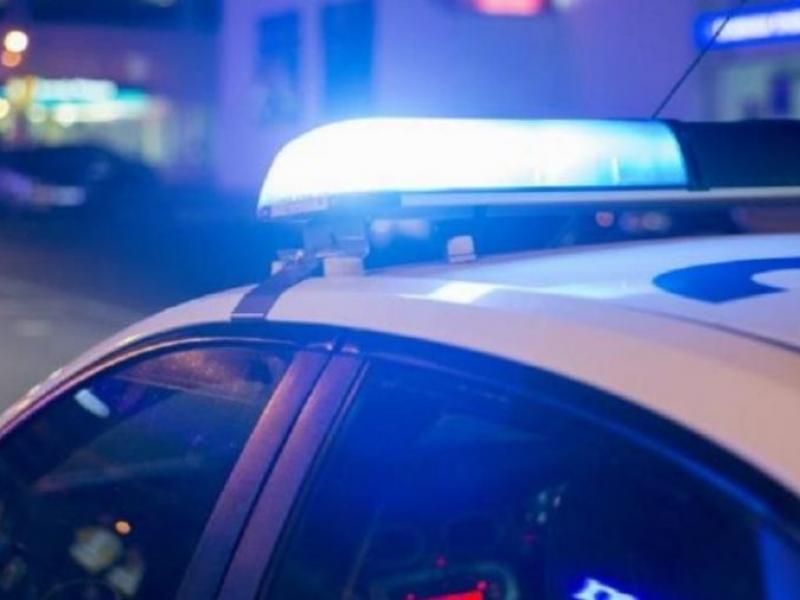 Καλλιθέα: Άνδρας εντοπίστηκε νεκρός από πυροβολισμούς μέσα σε αυτοκίνητο σε πυλωτή πολυκατοικίας