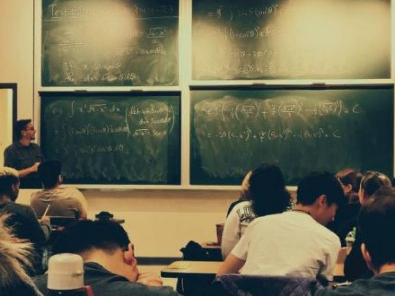 Τι συμβαίνει στα σχολεία της Ηλείας και της Περιφέρειας Δυτικής Ελλάδας; Καταγγελίες για σεξουαλική παρενόχληση και αυταρχική συμπεριφορά στελεχών της εκπαίδευσης