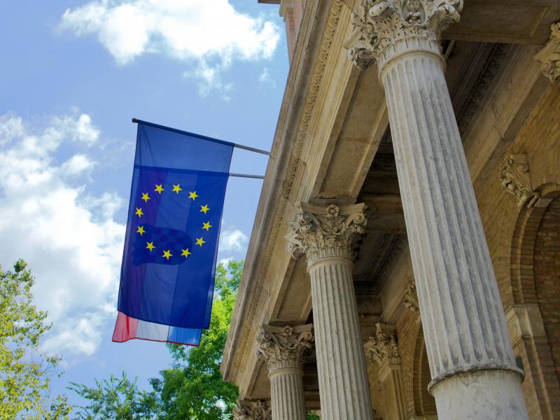 Προσλήψεις στην Ευρωπαϊκή Ένωση: Τελευταία ημέρα αιτήσεων για 200 θέσεις με μισθό πάνω από 7.200 ευρώ