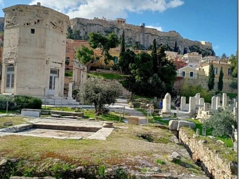Είναι δυνατόν να θολώνουμε την πολιτική μας;