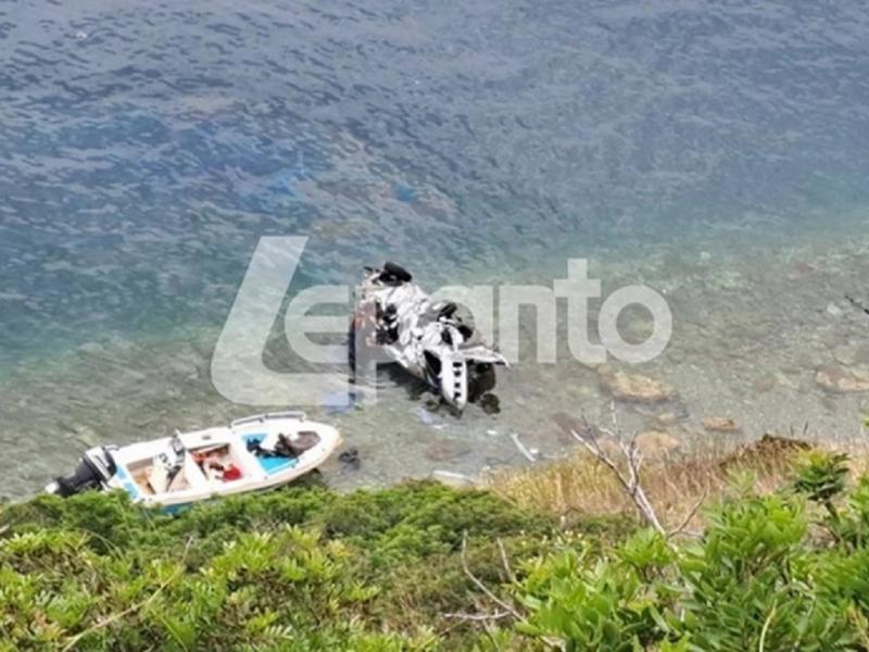 Φωκίδα: Θανατηφόρο τροχαίο – Το όχημα έπεσε στη θάλασσα