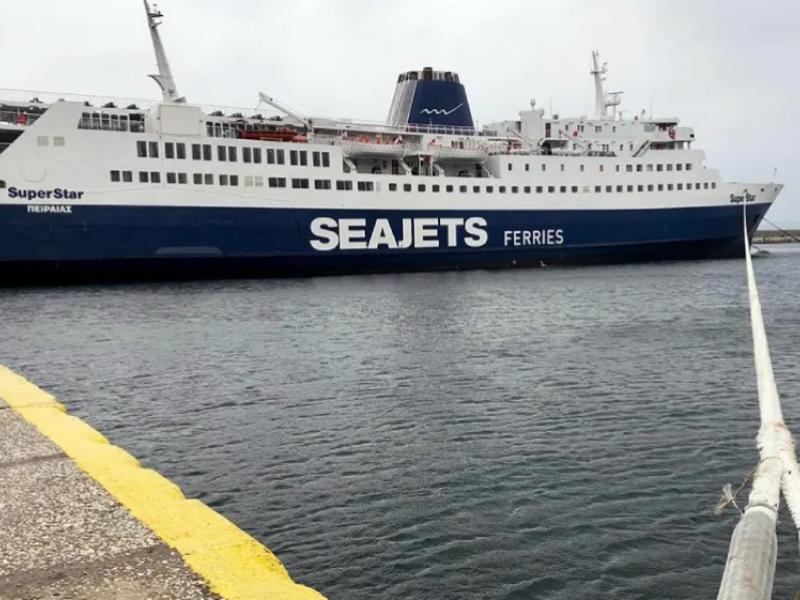Ταλαιπωρία για εκατοντάδες επιβάτες στο πλοίο "Superstar" – Επέστρεψε στον Βόλο με μηχανική βλάβη