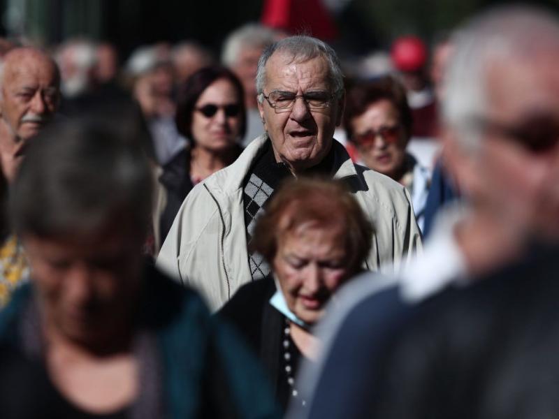 Σοκαριστική αποκάλυψη: Κάτω από τον κατώτατο μισθό η μέση κύρια σύνταξη στην Ελλάδα