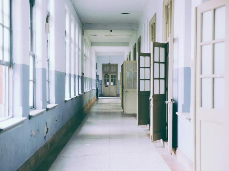 Απαράδεκτο: «Επόπτρια Ποιότητας Εκπαίδευσης χαρακτήρισε “παράνομη” τη συζήτηση για τις οικονομικές δυσκολίες των σχολείων»