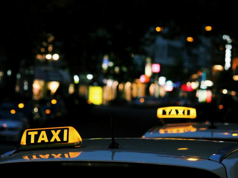 Τραγωδία στο Χαλάνδρι: Άνδρας βρέθηκε νεκρός έξω από ταξί