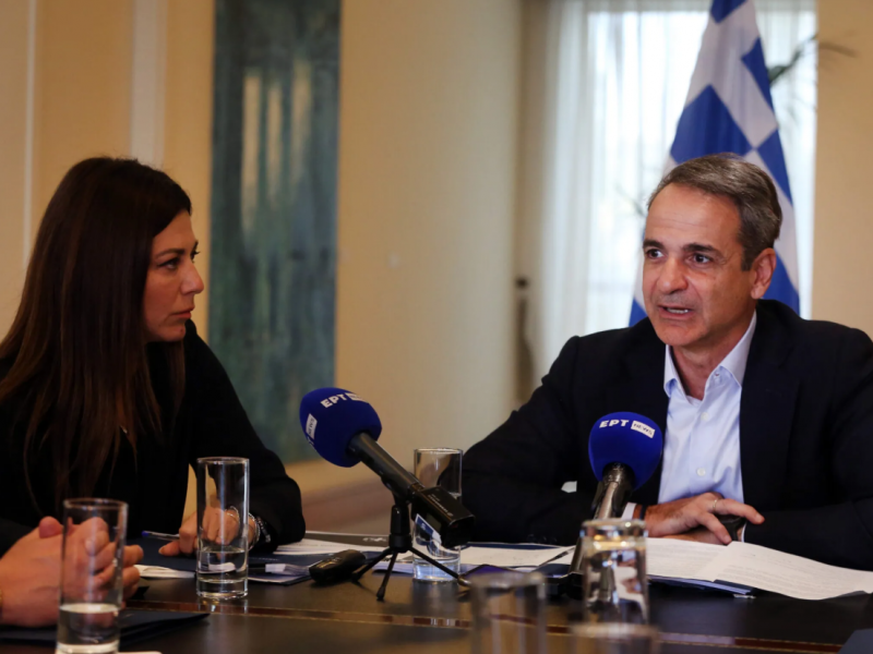 Πυρά από τα κόμματα για τις απειλές στους εκπαιδευτικούς