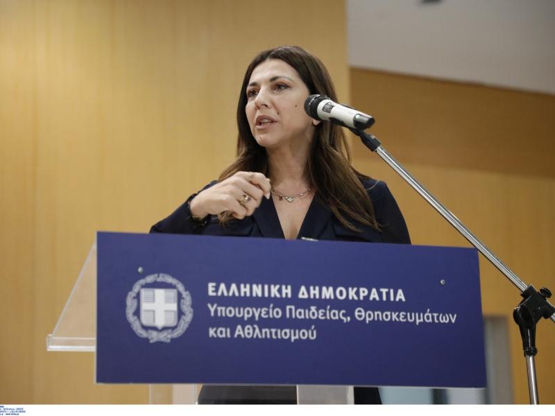 Ζαχαράκη: «Τον Αύγουστο 10.000 διορισμοί εκπαιδευτικών» - «Συνάδελφός τους είμαι και καταλαβαίνω»