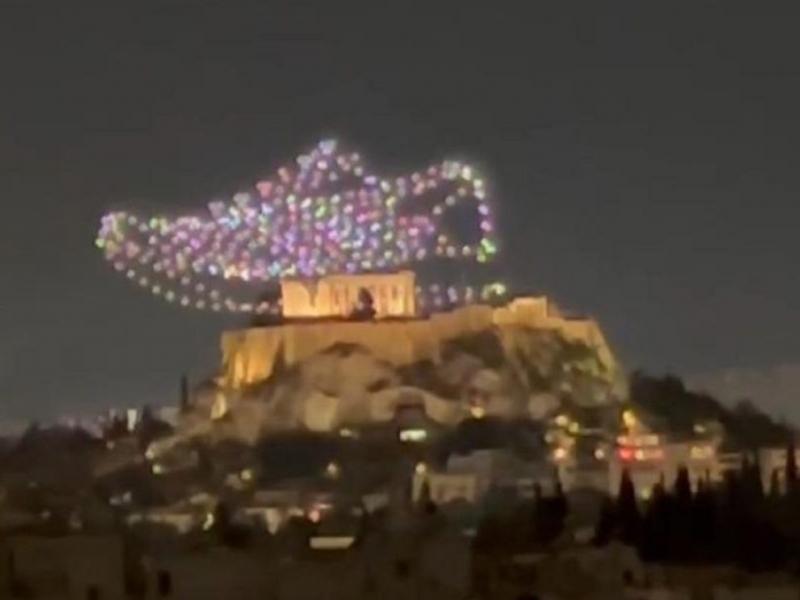 Η Ιστορία δεν φοράει… σπορτέξ: Σάλος με την προβολή διαφήμισης της Adidas πάνω στον Παρθενώνα