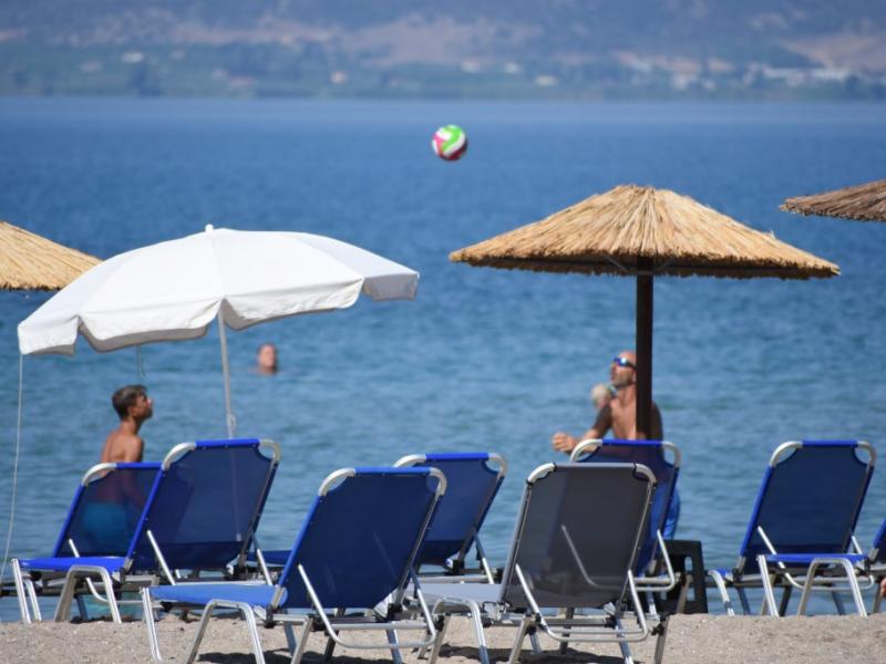 Οι απόλυτες καλοκαιρινές επιλογές στην Πελοπόννησο για νέους ταξιδιώτες