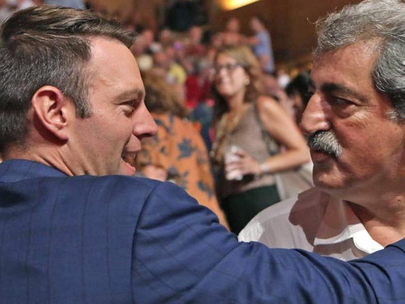 Ο Στέφανος Κασσελάκης με τον Παύλο Πολάκη συζητούν 