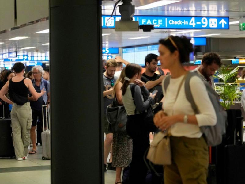 Τεχνικό σφάλμα στον Κέντρο Ελέγχου έφερε απόλυτο χάος στα αεροδρόμια της Βόρειας Ιταλίας: Πάνω από 300 πτήσεις επηρεασμένες