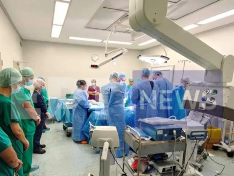 Βαθιά συγκίνηση στο Πανεπιστημιακό Νοσοκομείο Πατρών: Οι γιατροί τιμούν τον 14χρονο πριν τη δωρεά οργάνων του