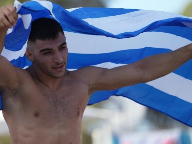 Από Πυροσβέστης σε πρωταθλητή: Ο Χρήστος Χριστοφορίδης στα έδρανα του ΟΠΑ και στην παγκόσμια κορυφή της πάλης στην άμμο