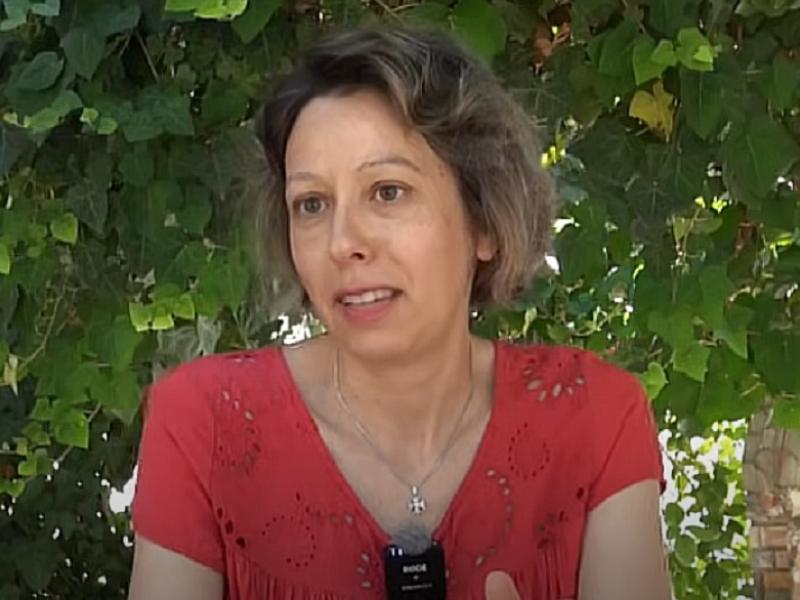 Παγκόσμια πρωτοτυπία: Ελληνίδα εκπαιδευτικός δημιούργησε ένα μοναδικό λεξικό (Video)