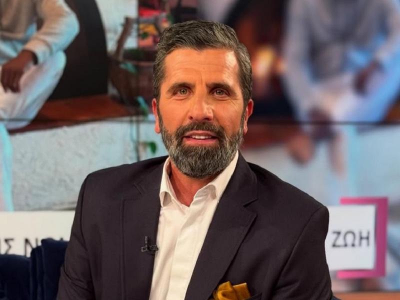 Βισκαδουράκης: «Περίμενα Κυριακή πρωί να πάω εκκλησία να φάω κόλλυβα αν υπήρχε κανένας νεκρός ή να κλέψω κανένα κονιάκ από το ιερό»