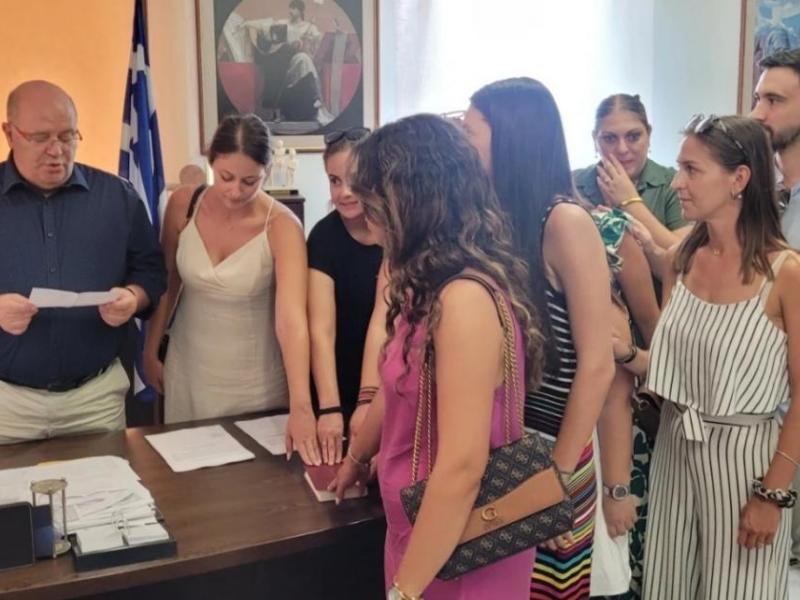 «Να χτίσουμε σχολεία γερά θεμελιωμένα»: Ο Παλαμάς μιλά στους νεοδιόριστους εκπαιδευτικούς