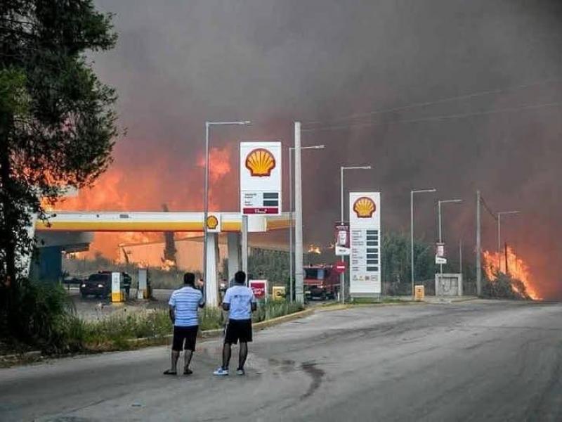 Φωτιά στην Πάτρα και την Αχαΐα 