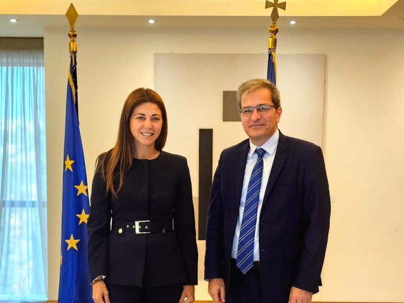 συνταντηση