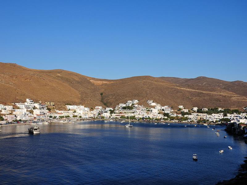 Κύθνος: Εκπαιδευτική κοινότητα καλεί σε μαζική διαμαρτυρία αύριο για τον ακτοπλοϊκό αποκλεισμό