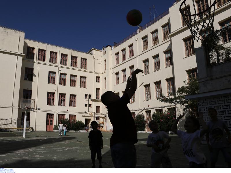 Γυμναστές στα σχολεία