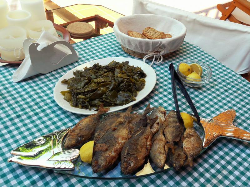 ψάρια τηγανιτά