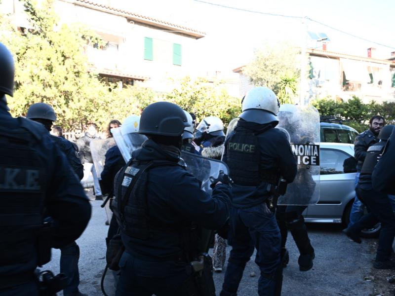 ΟΠΚΕ για έξωση οικογένειας