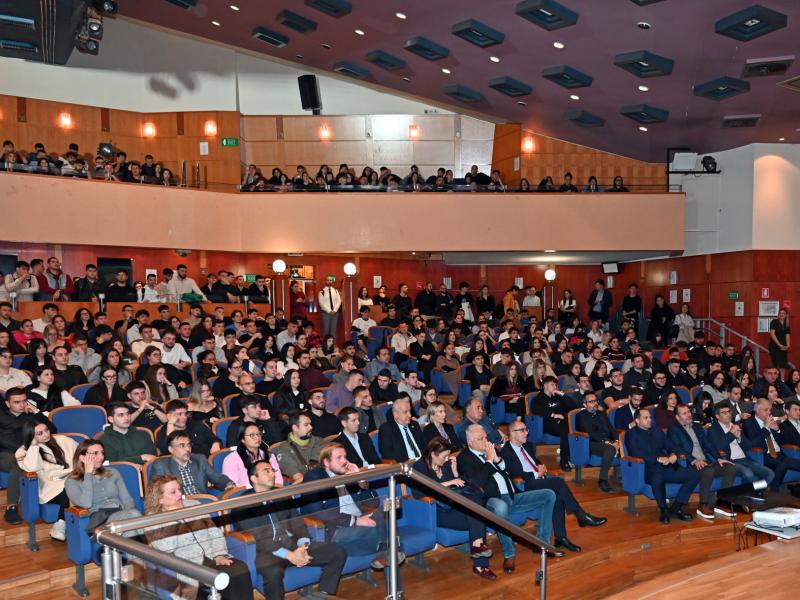 Παν. Μακεδονίας: Πλήθος νέων στην εκδήλωση «ΣΟΕΛ/ACCA Career Fair»