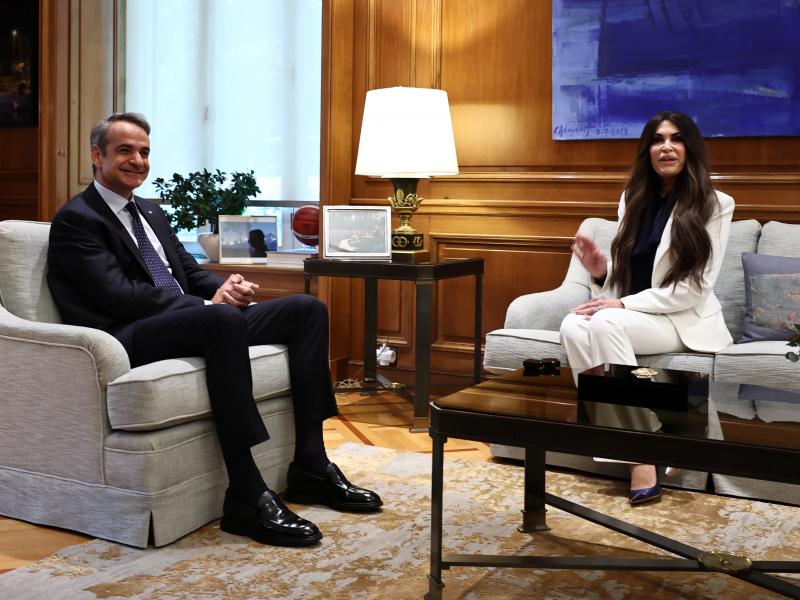 Συνάντηση Μητσοτάκη - Γκίλφοϊλ τώρα στο Μαξίμου (εικόνες)