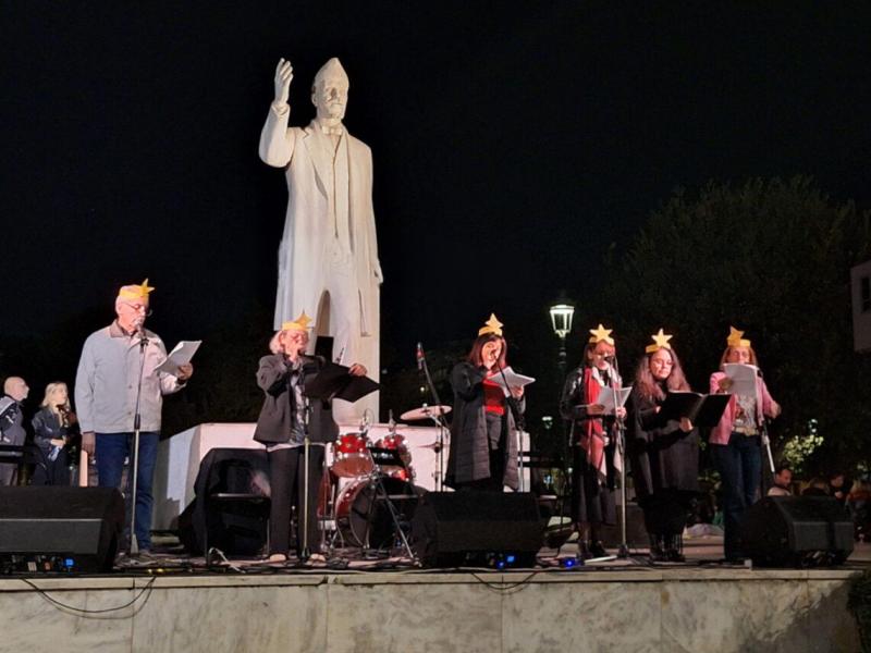 Μουσική διαμαρτυρία εκπαιδευτικών και μαθητών υπέρ της Παλαιστίνης στη Θεσσαλονίκη