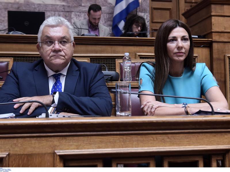 η υπουργός Παιδείας Σοφία Ζαχαράκη και ο υφυπουργός Παιδείας, Νίκος Παπαϊωάννου